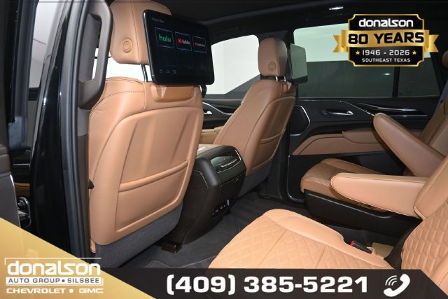 Used 2023 Cadillac Escalade Sport w/ LPO, ONYX Package AWD/4WD image 10
