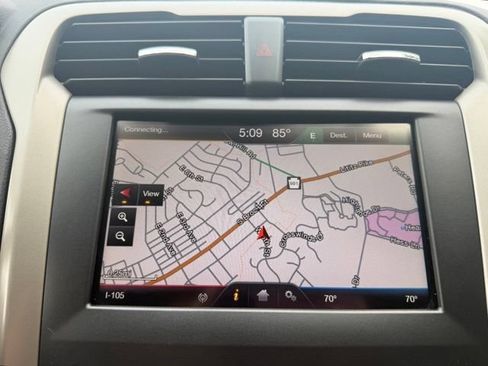 Used 2016 Ford Fusion SE w/ Equipment Group 202A AWD/4WD image 18