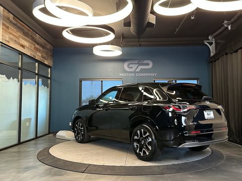 Used 2026 Honda HR-V EX-L image 5