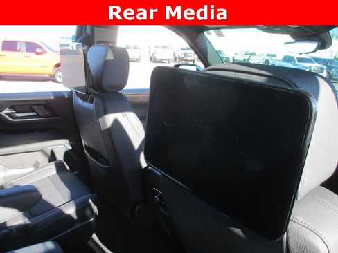 Certified 2025 GMC Yukon Denali w/ Denali Reserve Package image 17