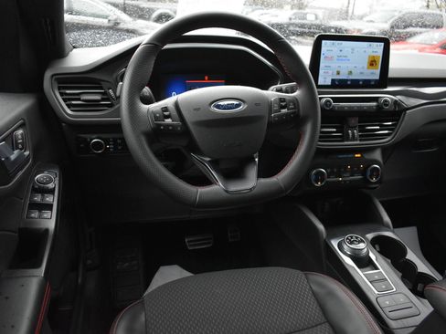 Used 2024 Ford Escape ST-Line image 18