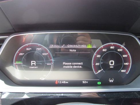 Used 2023 Audi e-tron S Premium Plus w/ Black Optic Package image 42