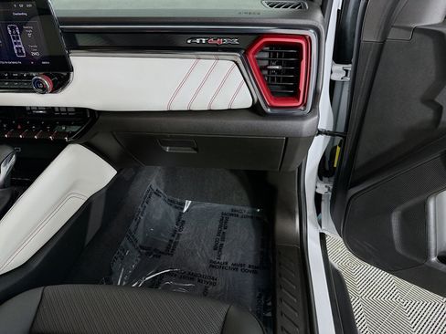 Used 2024 GMC Canyon AT4X image 33