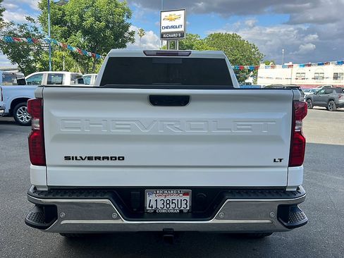 Used 2023 Chevrolet Silverado 1500 LT w/ Safety Package AWD/4WD image 5