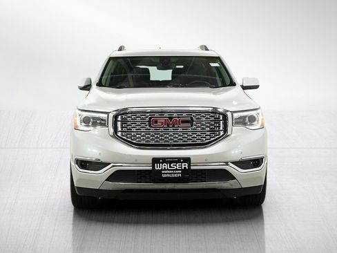 Used 2018 GMC Acadia Denali w/ Technology Package AWD/4WD image 8