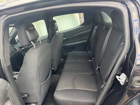 Used 2014 Dodge Avenger SE w/ Blacktop Package image 12