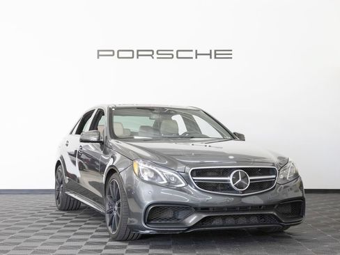 Used 2014 Mercedes-Benz E 63 AMG S-Model image 9