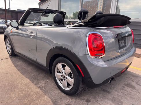 Used 2019 MINI Cooper Convertible w/ Signature Upholstery Package image 10