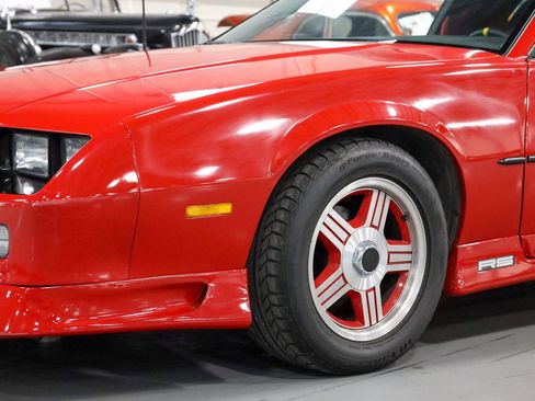 Used 1991 Chevrolet Camaro RS RWD image 15