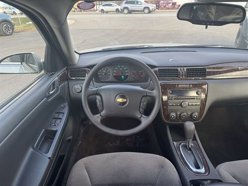 Used 2016 Chevrolet Impala Limited LS image 15