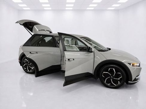 Used 2023 Hyundai Ioniq 5 SEL AWD/4WD image 12