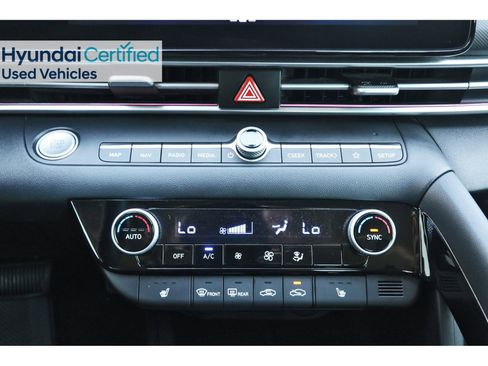 Certified 2024 Hyundai Elantra SEL w/ Convenience Package FWD image 27