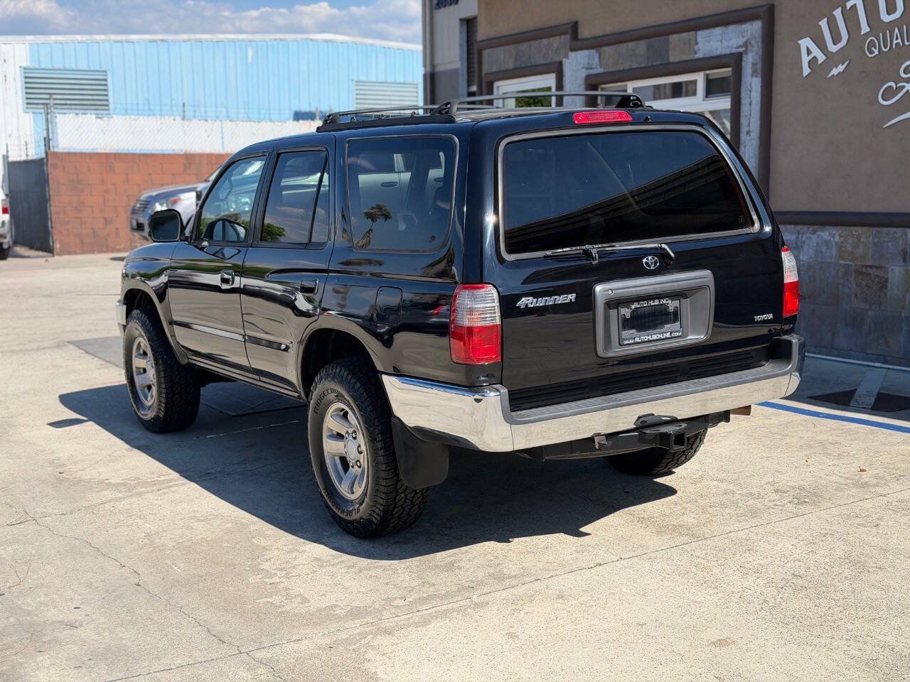Used 2000 Toyota 4Runner 2WD w/ Upgrade Value Pkg 1 image 8