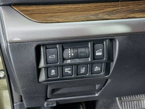 Used 2019 Subaru Outback 3.6R Touring w/ Popular Package #3A AWD/4WD image 11