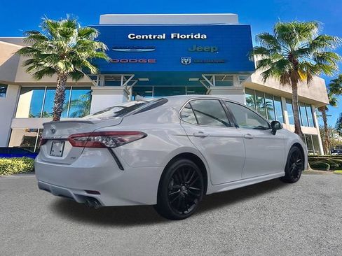Used 2024 Toyota Camry XSE FWD image 5