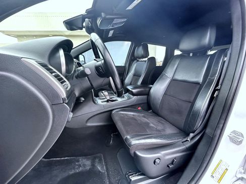 Used 2020 Jeep Grand Cherokee Altitude image 10