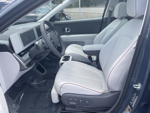 Certified 2024 Hyundai Ioniq 5 Limited AWD/4WD image 11
