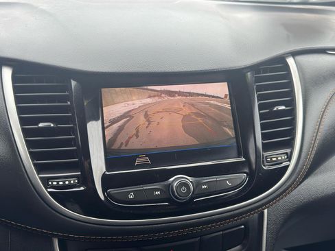 Used 2021 Chevrolet Trax LT image 22