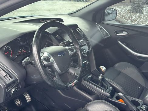 Used 2013 Ford Focus ST image 22