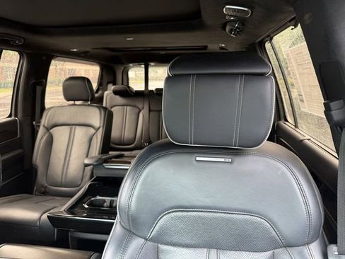 Used 2022 Jeep Grand Wagoneer Series II w/ Premium Group II AWD/4WD image 11