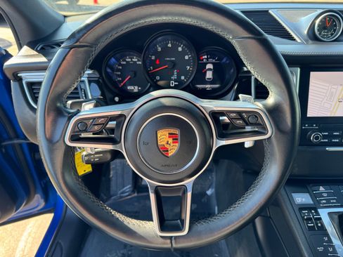 Used 2017 Porsche Macan image 19