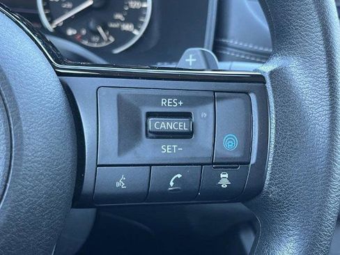 Certified 2023 Nissan Rogue SV image 11