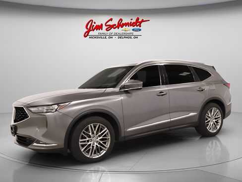 Used 2023 Acura MDX SH-AWD w/ Advance Package image 2