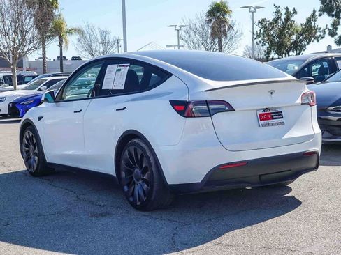 Used 2023 Tesla Model Y Performance image 6