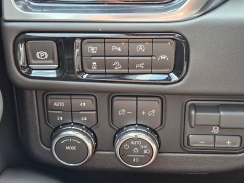 New 2026 GMC Yukon Elevation image 22