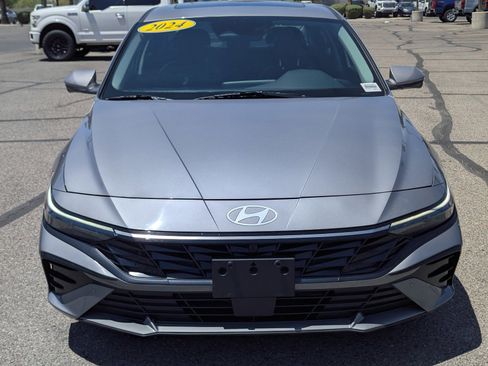 Used 2024 Hyundai Elantra Limited FWD image 6