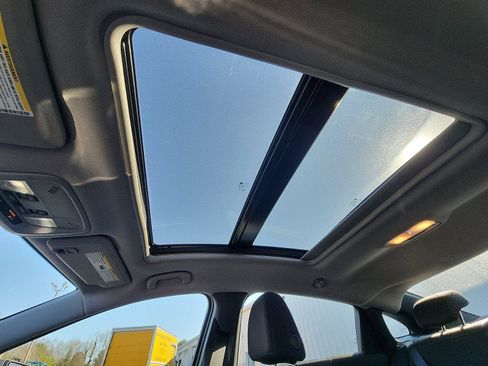 Used 2023 Chevrolet Malibu LT image 20