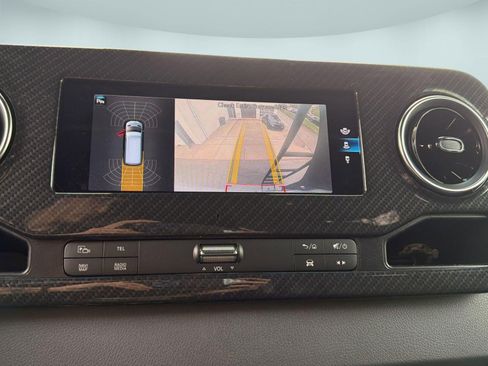 Used 2021 Mercedes-Benz Sprinter 2500 image 17