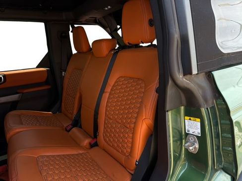 Used 2022 Ford Bronco Outer Banks w/ Sasquatch Package AWD/4WD image 11