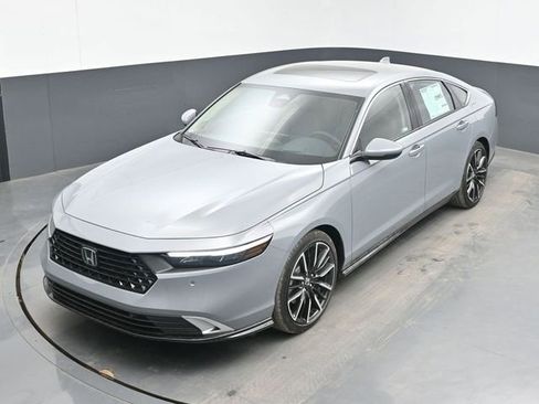 New 2026 Honda Accord Touring image 15
