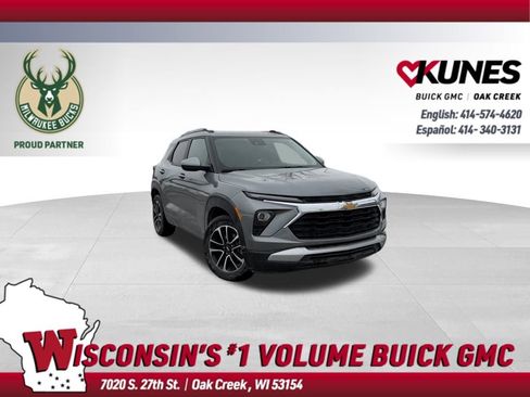 Used 2025 Chevrolet TrailBlazer LT image 1