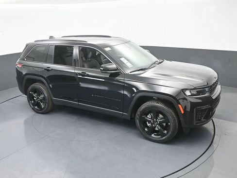 New 2026 Jeep Grand Cherokee Limited w/ Limited Altitude Package RWD image 48
