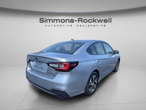 Used 2025 Subaru Legacy Premium AWD/4WD image 5