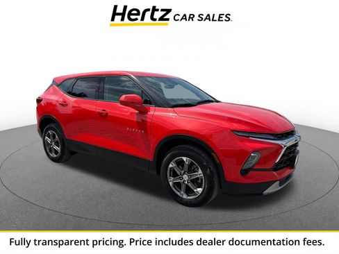 Used 2025 Chevrolet Blazer LT FWD image 1