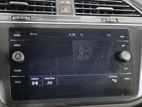 Used 2019 Volkswagen Tiguan SEL R-Line AWD/4WD image 34