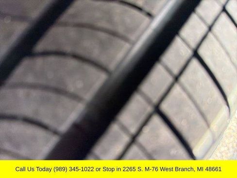 Used 2024 Chevrolet Trax LT w/ Driver Confidence Package FWD image 4