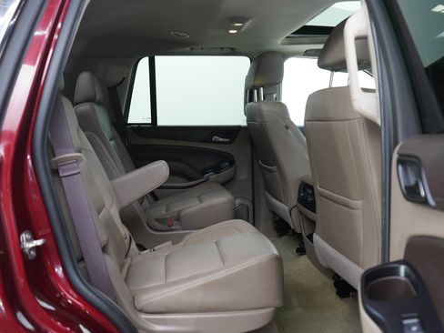 Used 2017 Chevrolet Tahoe LT w/ LT Signature Package AWD/4WD image 12