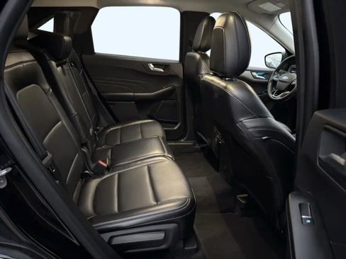 Used 2024 Ford Escape Platinum image 28