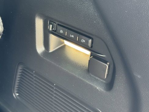 Used 2022 Ford Explorer Limited w/ Equipment Group 301A image 43