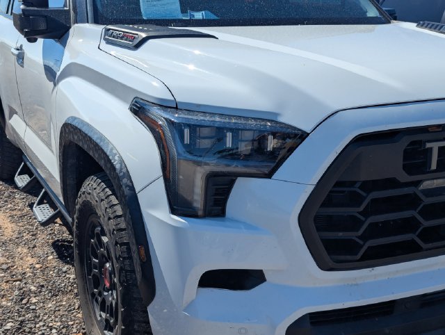 Used 2023 Toyota Sequoia TRD Pro AWD/4WD image 4