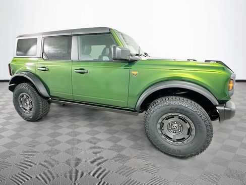 New 2025 Ford Bronco Badlands w/ Sasquatch Package image 3