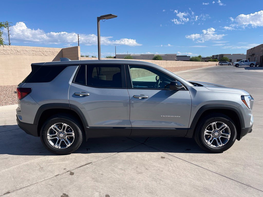 Used 2026 GMC Terrain Elevation AWD/4WD image 8