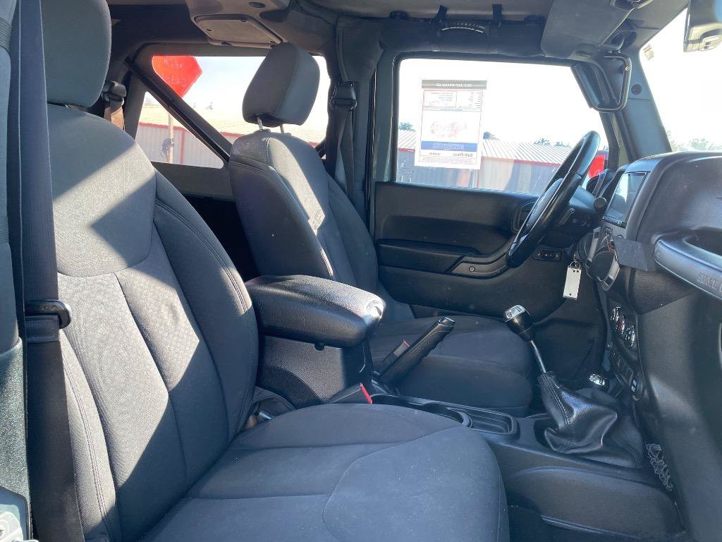 Used 2015 Jeep Wrangler Sport w/ Quick Order Package 23S AWD/4WD image 18