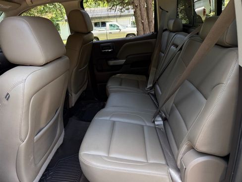 Used 2015 Chevrolet Silverado 1500 LTZ Z71 w/ LTZ Plus Package AWD/4WD image 56