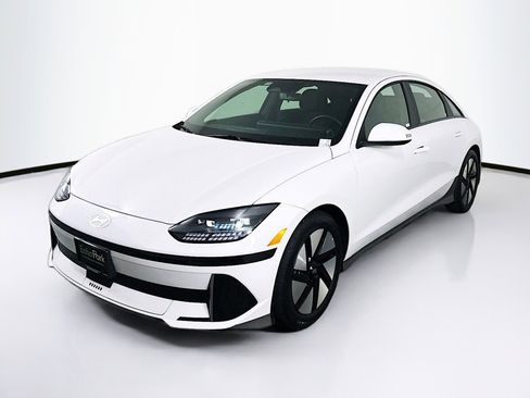 Used 2024 Hyundai Ioniq 6 SE image 3