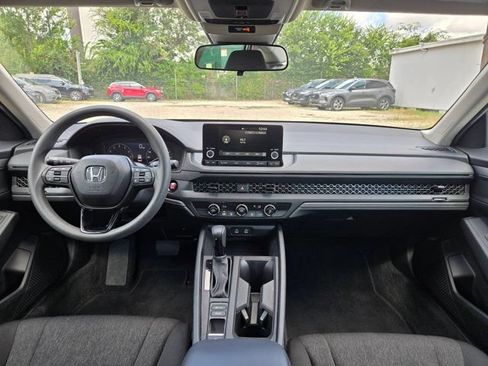 Used 2025 Honda Accord LX image 24